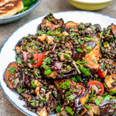 Lentil salad with aubergine - recipe / A kitchen in Istanbul