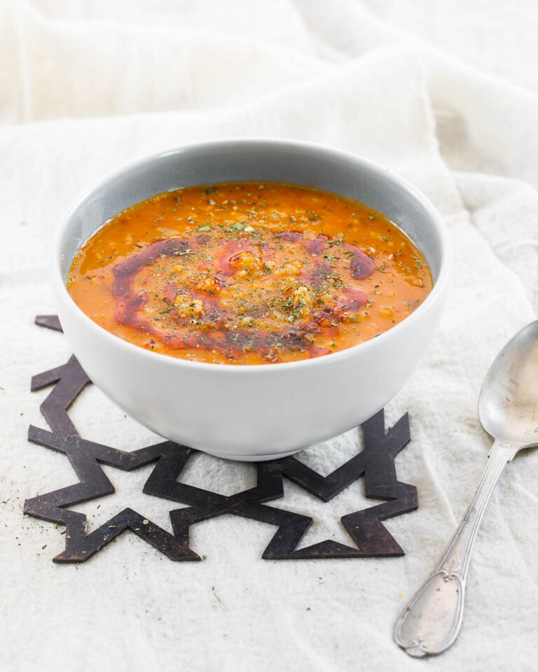 Ezogelin soup (Turkish lentil soup with rice & bulgur) | Recipe | A ...